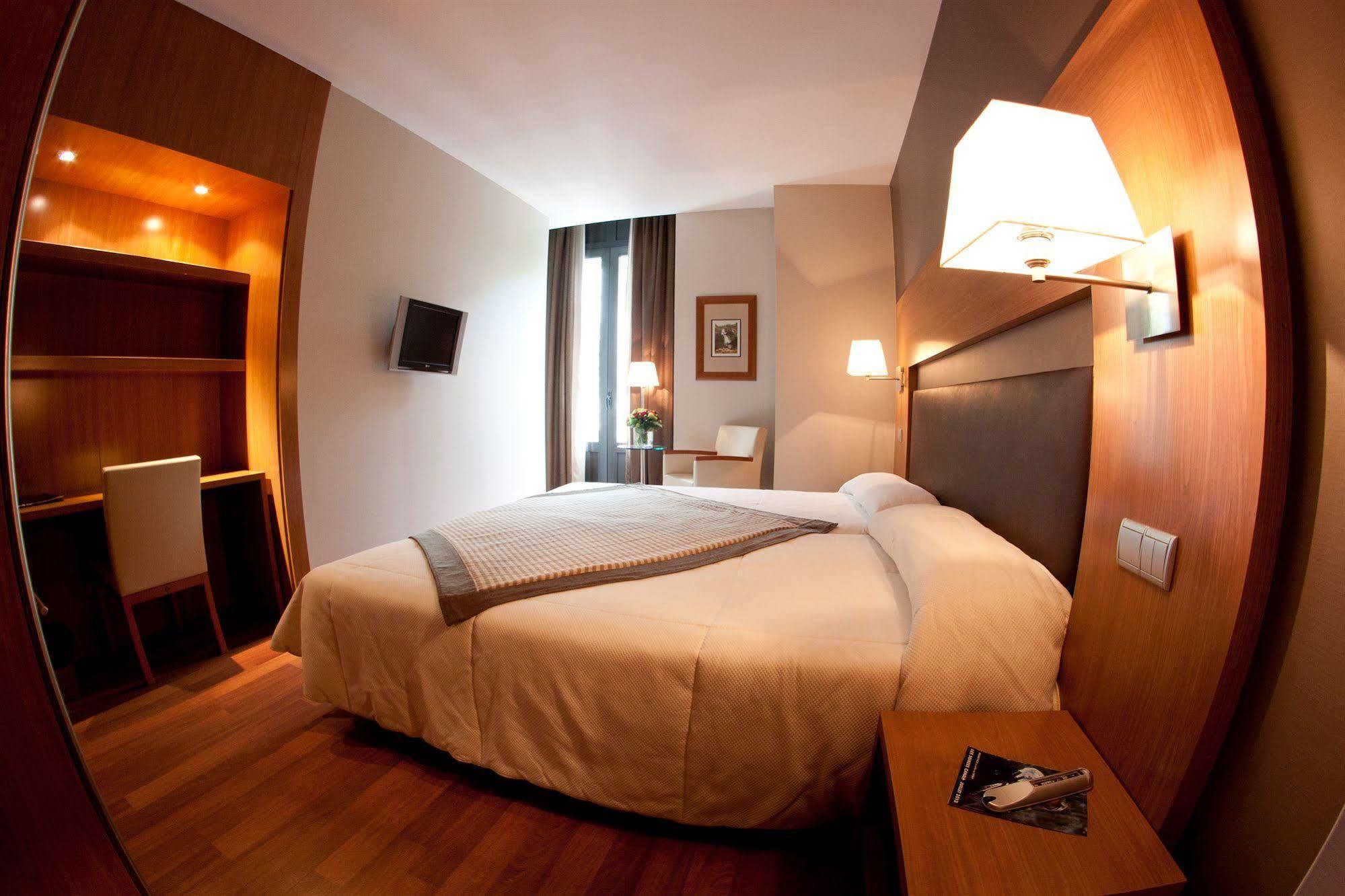 Alti Hotel Bagneres-de-Luchon Exterior photo